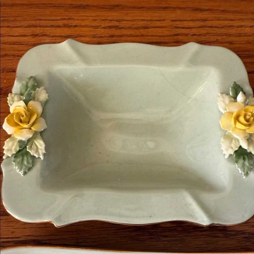 Elegant Floral Bath Set - Cream